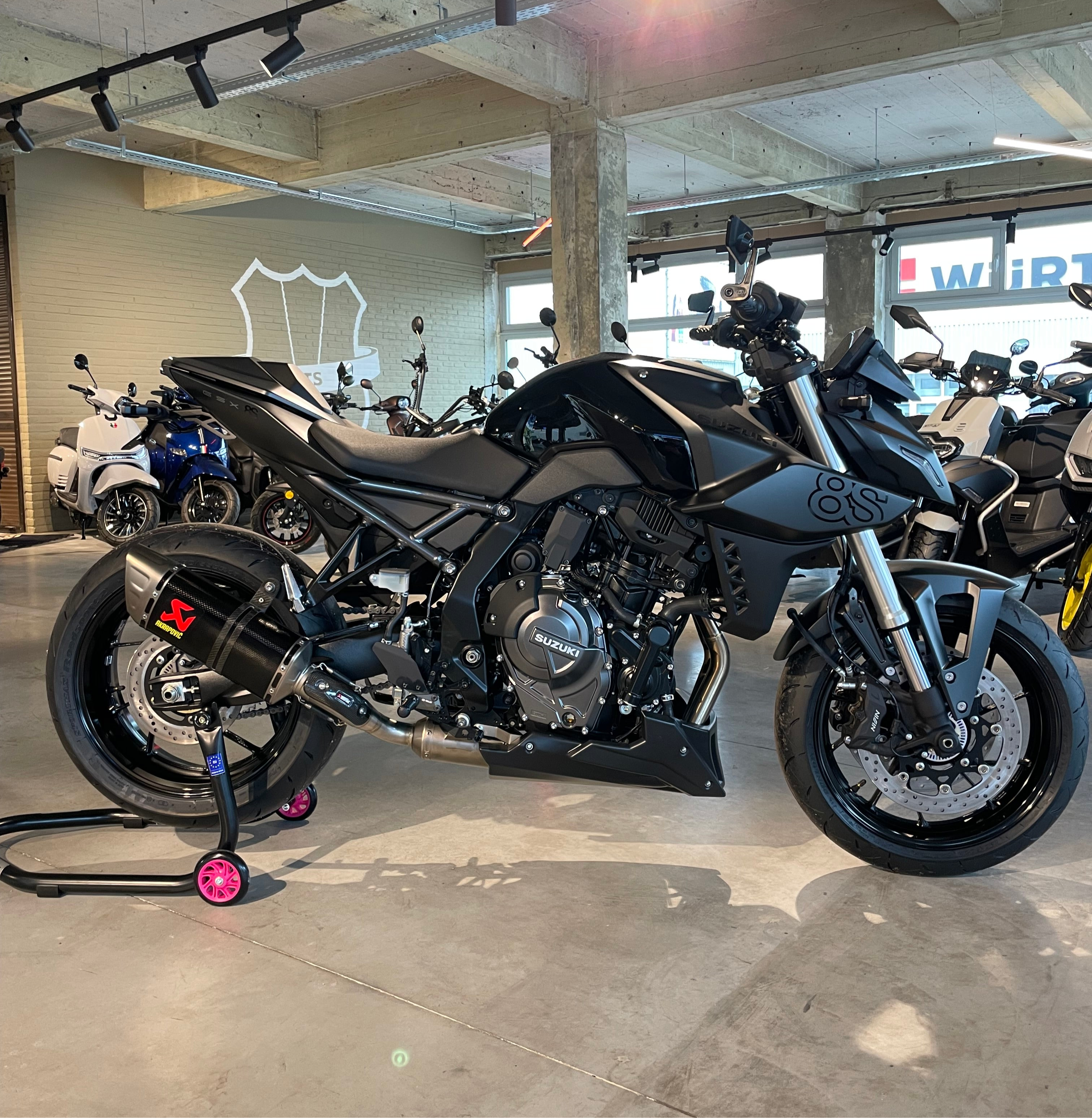 Suzuki GSX 8S 