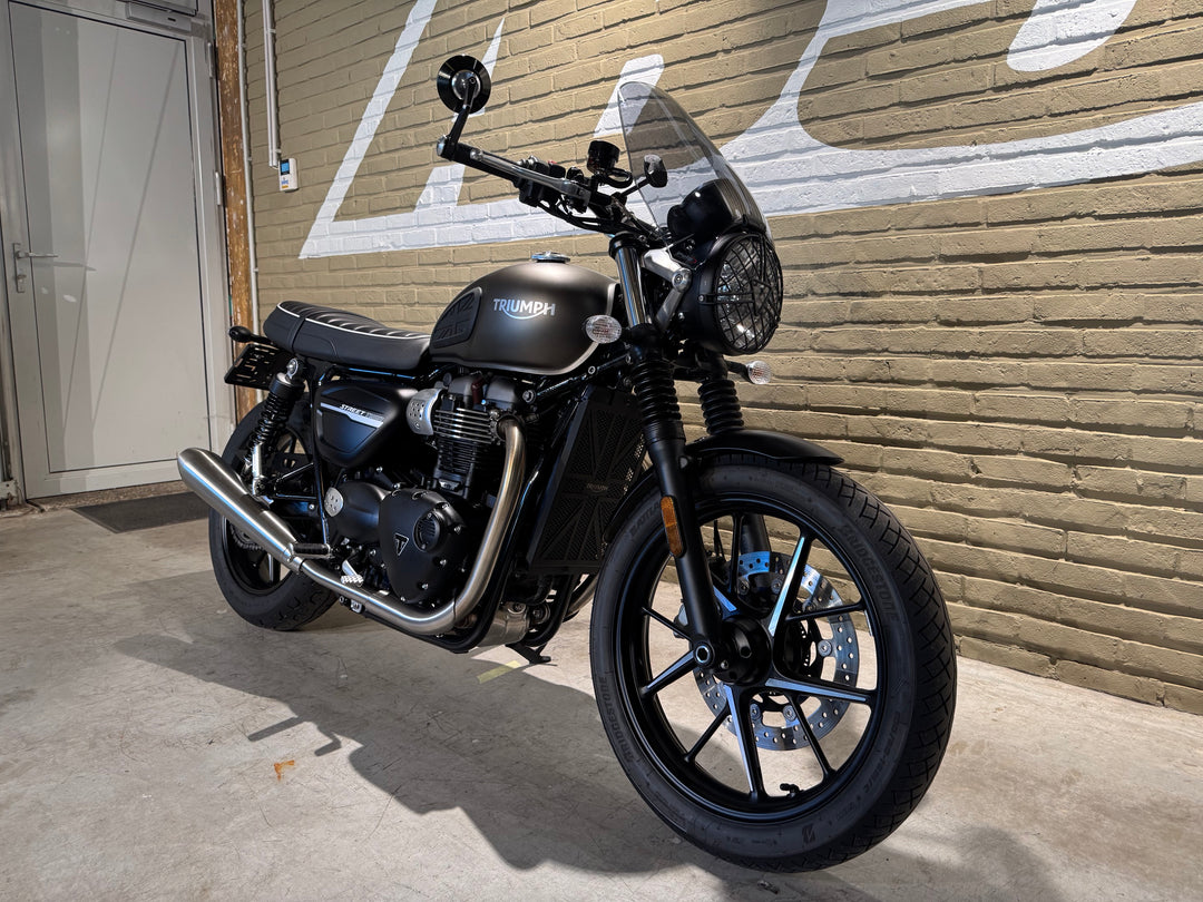 TWEEDEHANDS Triumph Street Twin 900