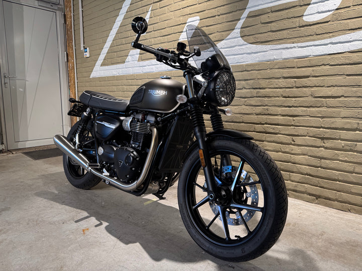 TWEEDEHANDS Triumph Street Twin 900