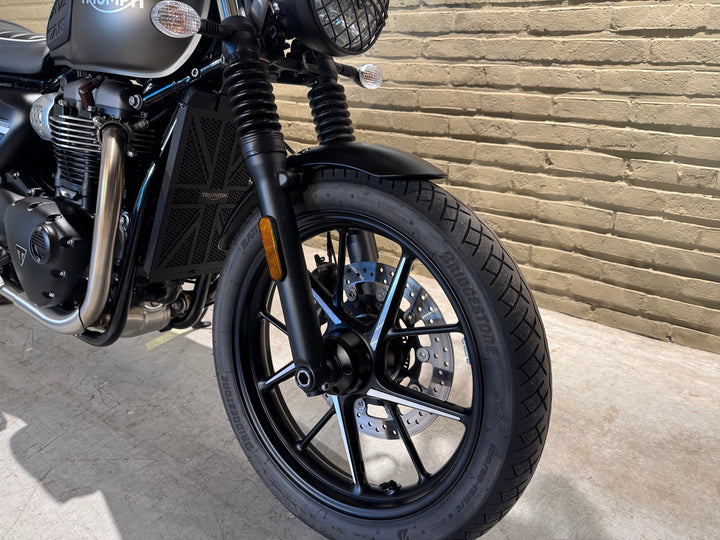 TWEEDEHANDS Triumph Street Twin 900
