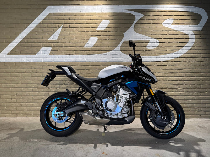 TWEEDEHANDS CFMoto 675 NK