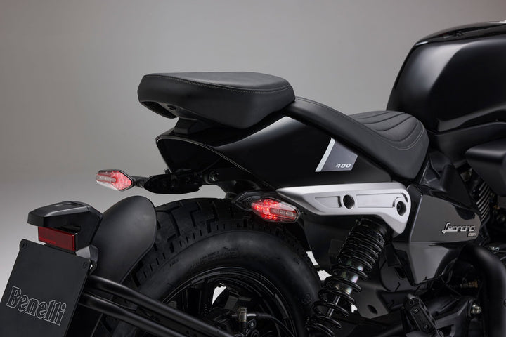 Benelli Leoncino Bobber 400cc - Midnight Black