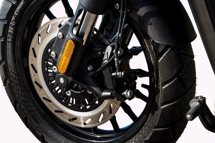 Benda Avengers 125cc - zwart mat