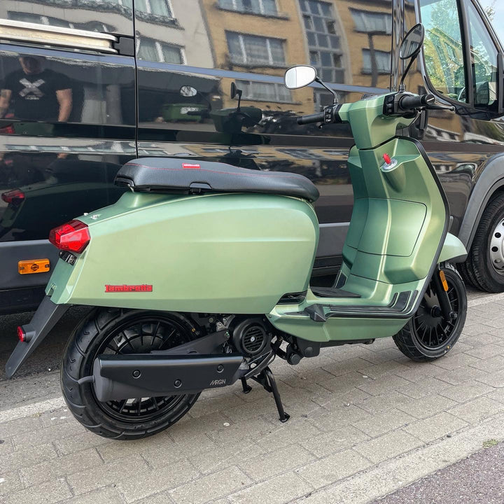 Lambretta V50 Special - Groen mat