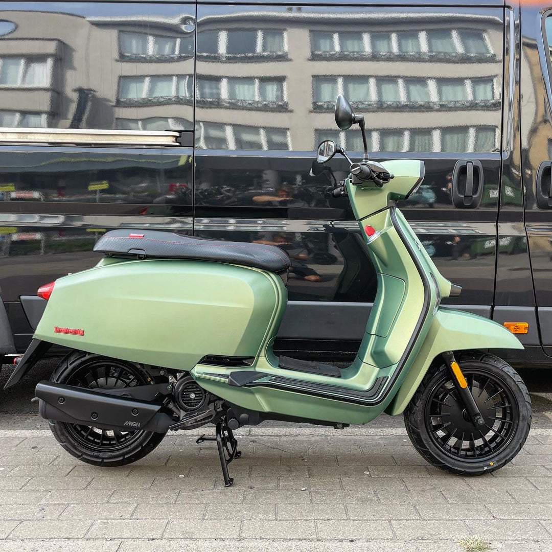 Lambretta V50 Special - Groen mat