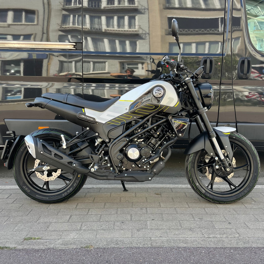 Benelli Leoncino 125 - Mat White